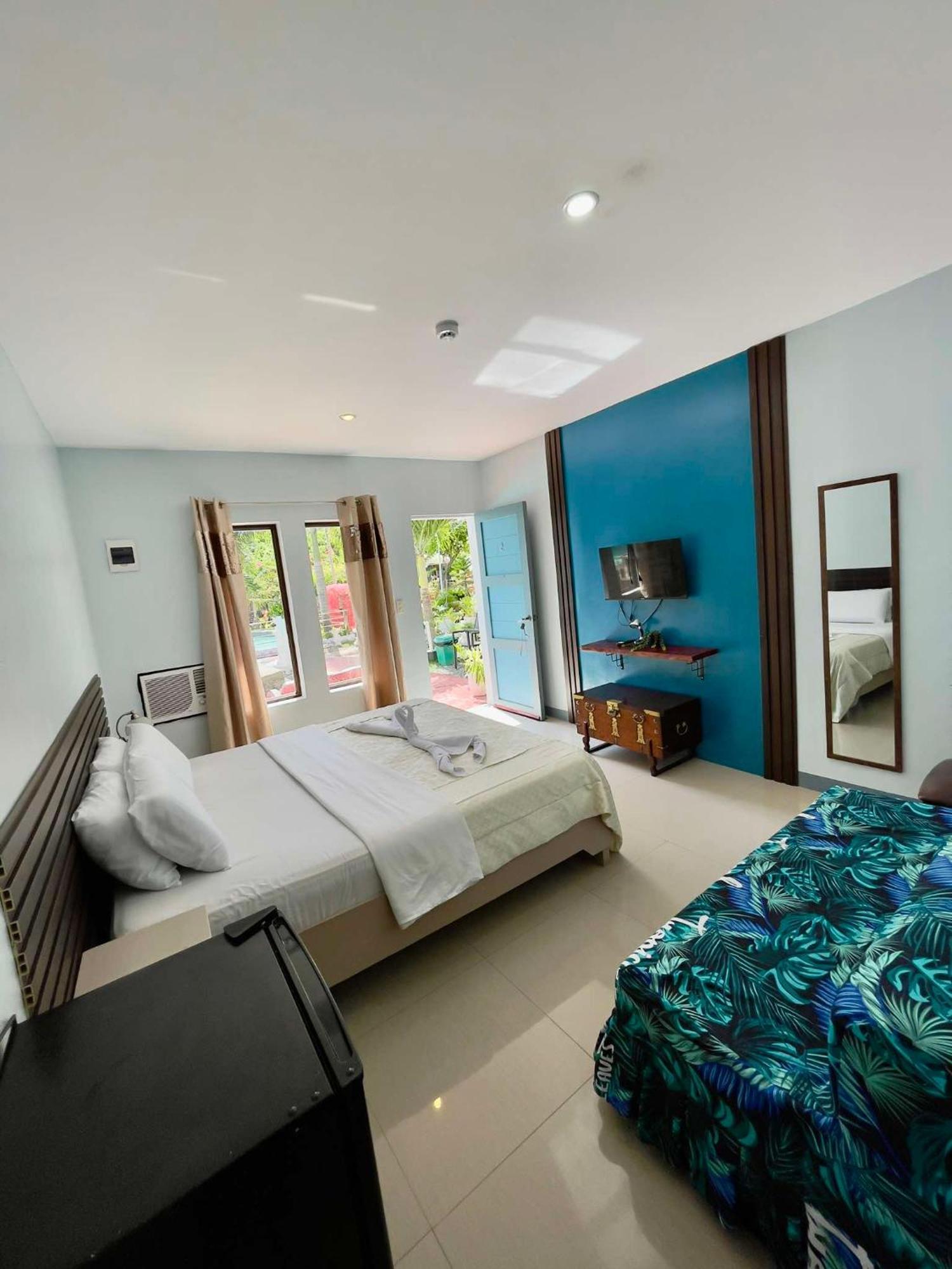 Little Rock Cebu Hotell Lapu-Lapu City Eksteriør bilde